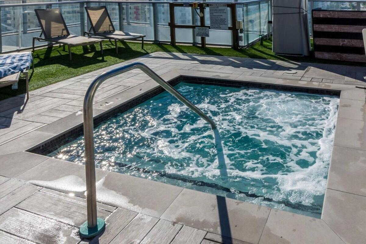 Beachfront Condo With Mesmerizing Views Hollywood Luaran gambar